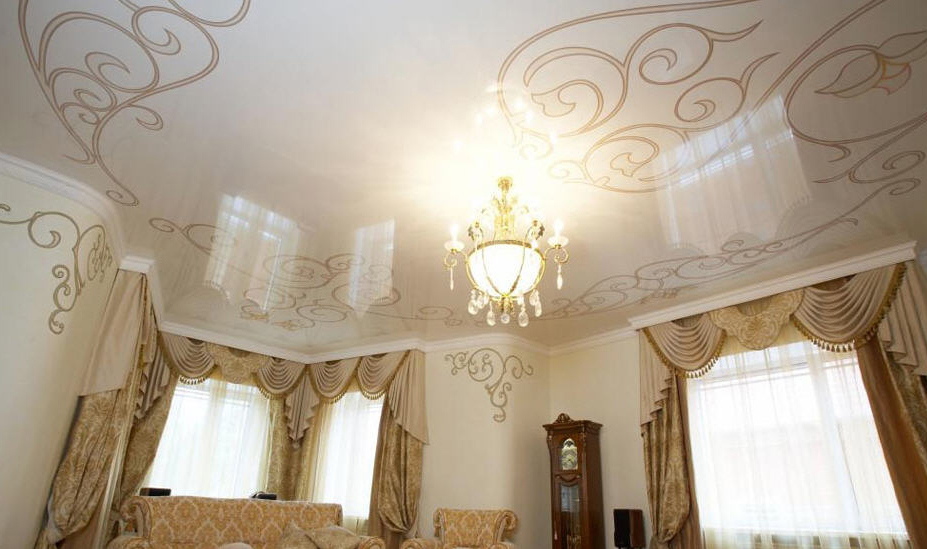 Глянцевые натяжные потолки-106