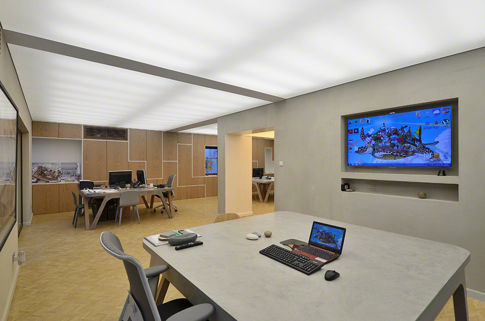 Светопрозрачные натяжные потолки-25