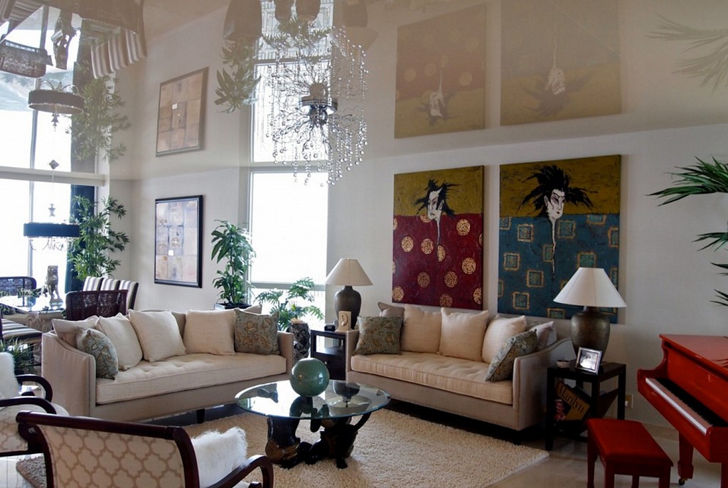 Глянцевые натяжные потолки-35