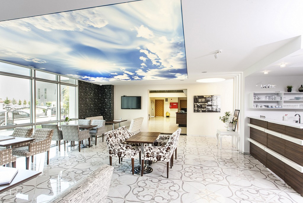 Светопрозрачные натяжные потолки-52