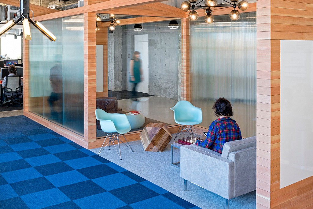 Ковровая плитка-104