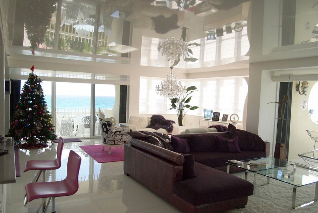 Глянцевые натяжные потолки-58