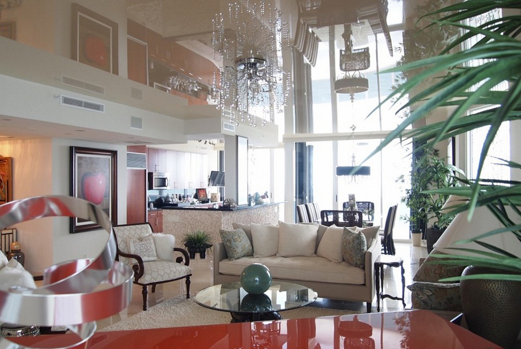 Глянцевые натяжные потолки-59