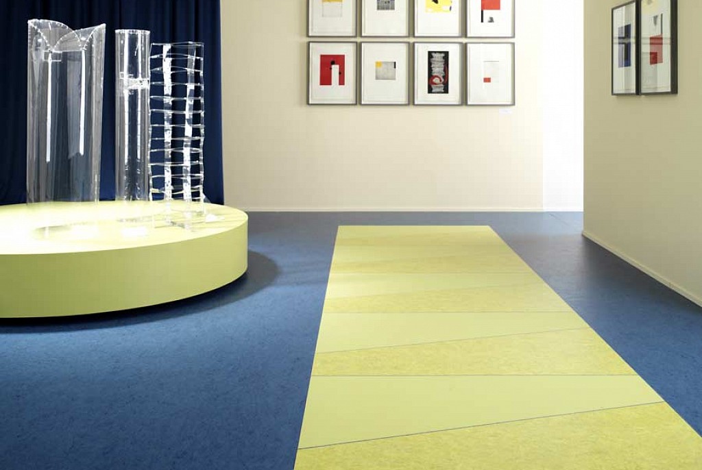 Линолеум коммерческий-100