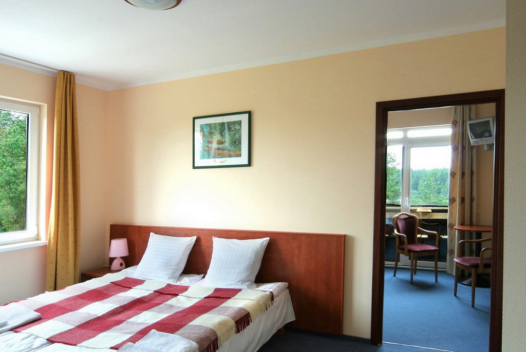 Матовые натяжные потолки-74