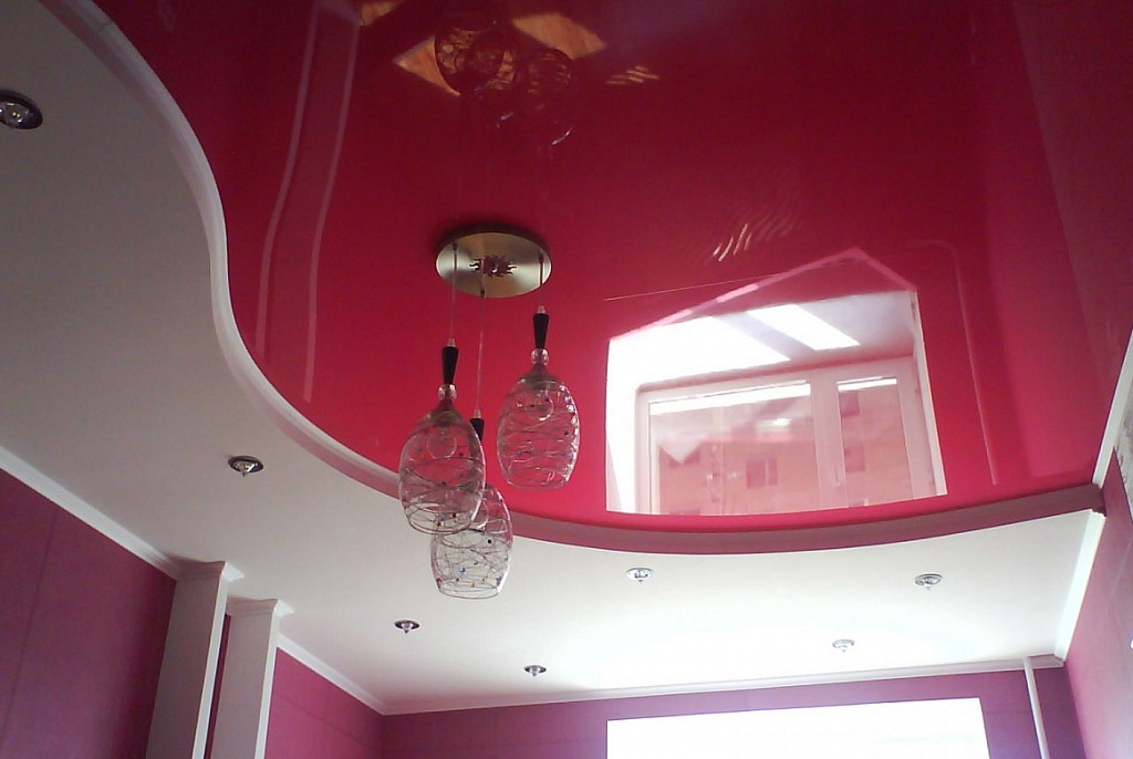 Глянцевые натяжные потолки-4